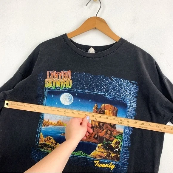 Vintage Lynyrd Skynyrd "Twenty" Album Cronies T-Shirt Sz L - Picture 9 of 12